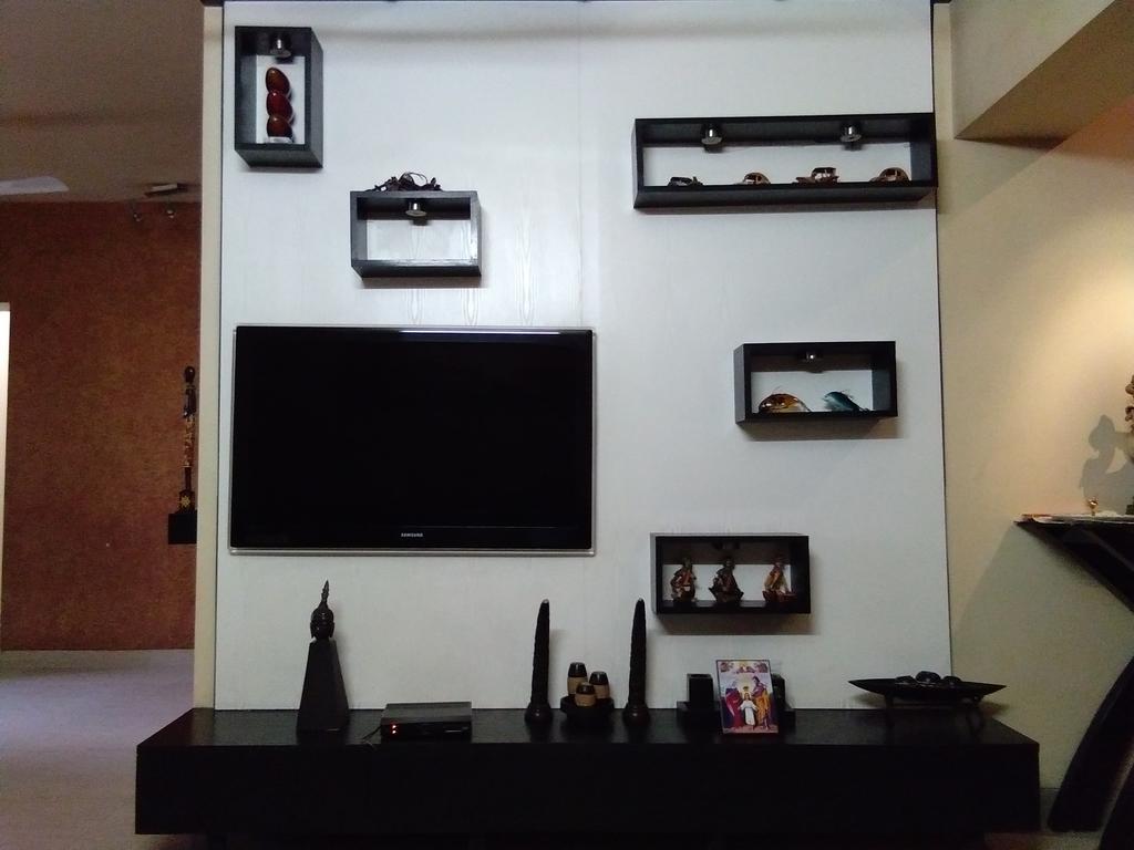 Np Hospitality Magarpatta City Hotel Poona Buitenkant foto