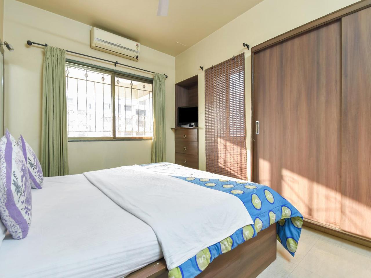 Np Hospitality Magarpatta City Hotel Poona Buitenkant foto