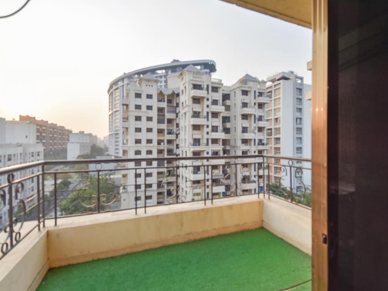 Np Hospitality Magarpatta City Hotel Poona Buitenkant foto